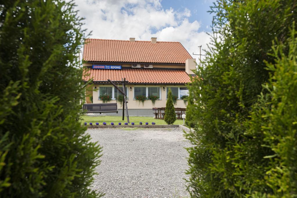 Rooms Velo Korenica Exterior foto